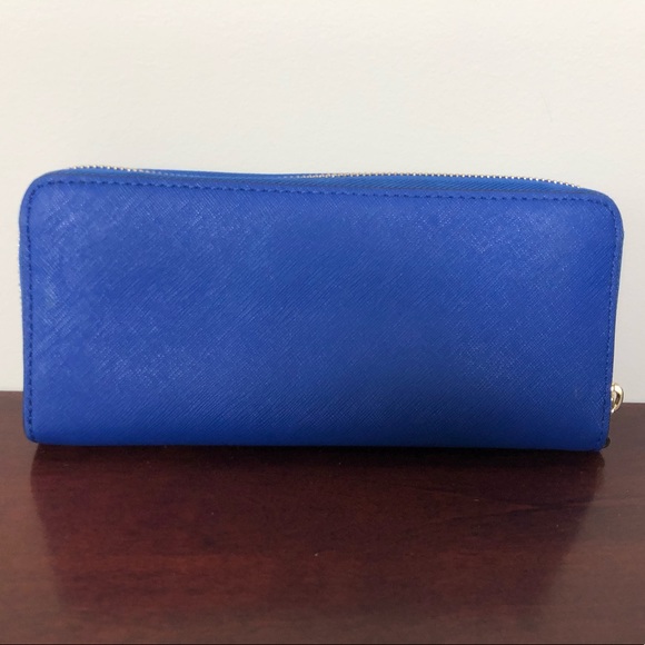 Micheal Kors wallet - Picture 2 of 5